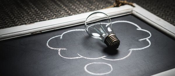 Лампочка крупным планом Лампочка крупным планом - Sputnik Молдова