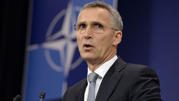 NATO Secretary-General Jens Stoltenberg delivers a press conference after a NATO defence ministers' meeting at the NATO headquarters in Brussels on October 27, 2016 - Sputnik Moldova-România