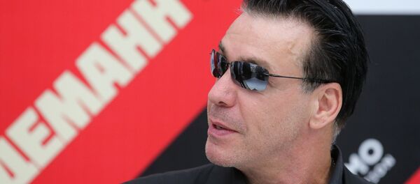 Солист Rammstein Тилль Линдеманн представил свою книгу в Москве - Sputnik Молдова