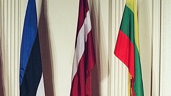 Флаги Эстонии, Латвии и Литвы (слева направо) - Sputnik Молдова