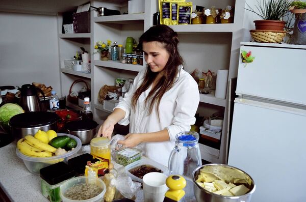 Автор групповых и индивидуальных программ по детоксикации организма Ирина Гилева - Sputnik Молдова