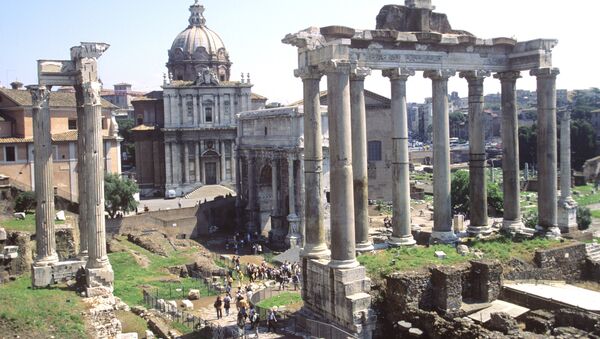Столица Италии – Рим. Руины древнего Рима - Sputnik Молдова