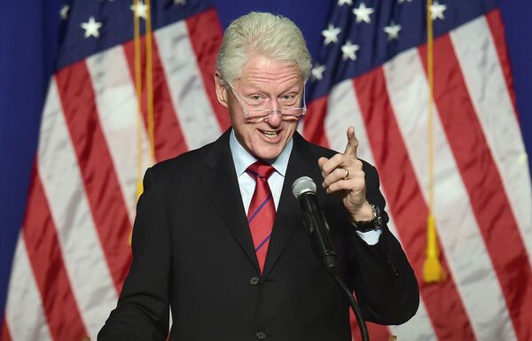 Bill Clinton Bill Clinton - Sputnik Moldova-România