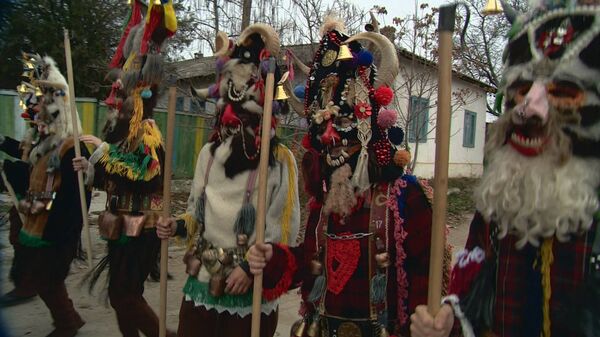 Жуть, да и только: где в Молдове на Рождество появляются кукеры Жуть, да и только: где в Молдове на Рождество появляются кукеры - Sputnik Молдова