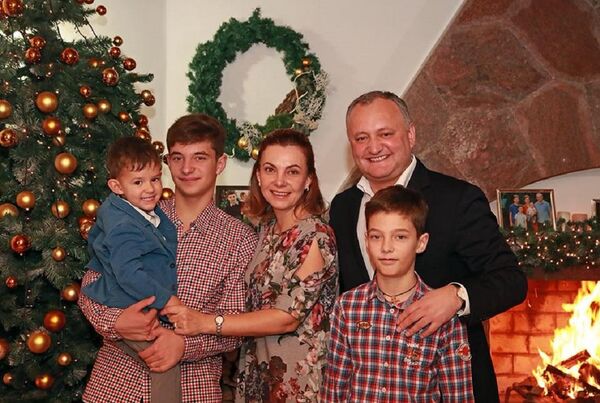 Влюбленные молдавские политики: самые известные пары страны - Sputnik Молдова