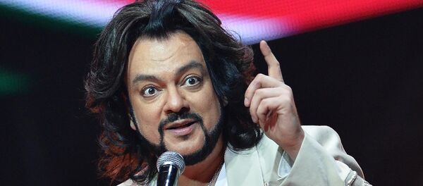 Смотреть порно: Ұлы трахает сексуальные мама үлкен сиськи