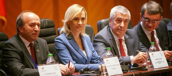 Gabriela Firea, Călin Popescu Tăriceanu, Tudorel Toader - Sputnik Moldova-România