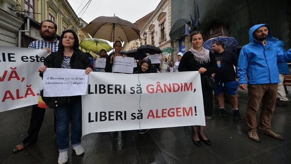 Proteste la București împotriva legii vaccinării obligatorii - Sputnik Moldova