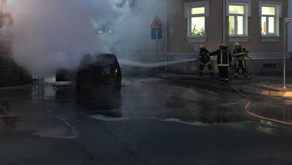 Incendiu cu implicarea unui autovehicul pe str. Al.cel Bun - Sputnik Молдова