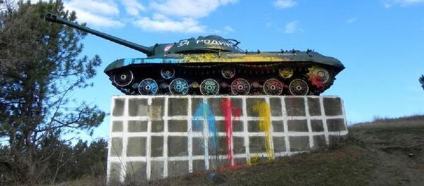 Танк ИС-3 в селе Корнешты - Sputnik Молдова