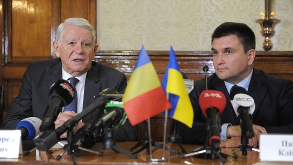 Teodor Meleșcanu și Pavlo Klimkin în cadrul unei întrevederi la Cernăuți - Sputnik Moldova-România