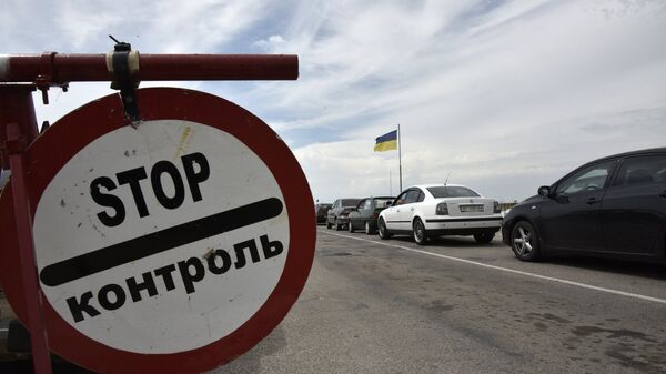 Автомобильный пункт пропуска на украинской границе - Sputnik Молдова