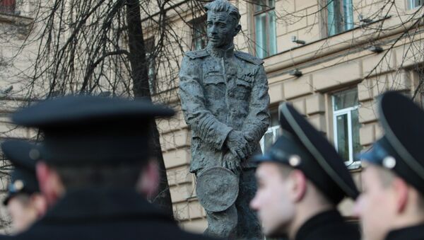 Памятник подводнику Александру Маринеско открыли в Санкт-Петербурге - Sputnik Молдова