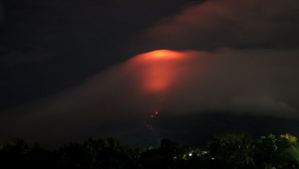 Вулкан Майон на Филиппинах - Sputnik Молдова