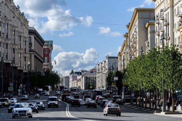 Тверская улица — одна из крупнейших улиц центра Москвы, 2017 год. - Sputnik Молдова