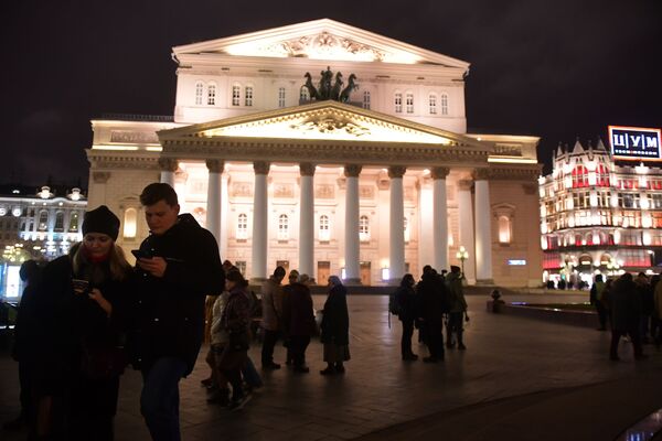 28 октября 2011 года состоялось торжественное открытие исторической сцены Большого театра после длительной реконструкции. Театр был впервые открыт в 1825 году. - Sputnik Молдова