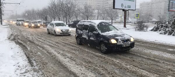 Дорога в снегу - Sputnik Молдова