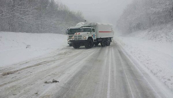 Circulaţie dificilă din cauza ninsorii - Sputnik Moldova-România