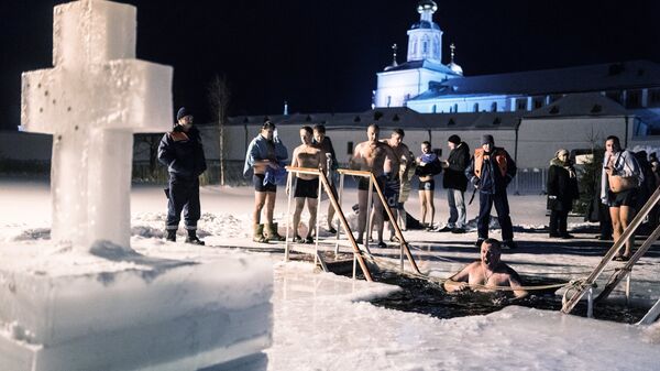 Празднование Крещения в Валдайском Иверском монастыре - Sputnik Молдова