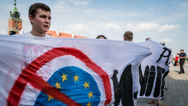 Demonstracja przeciwko uchodźcom w Warszawie - Sputnik Moldova-România