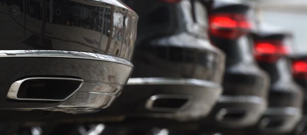 Припаркованные автомобили Audi - Sputnik Moldova-România