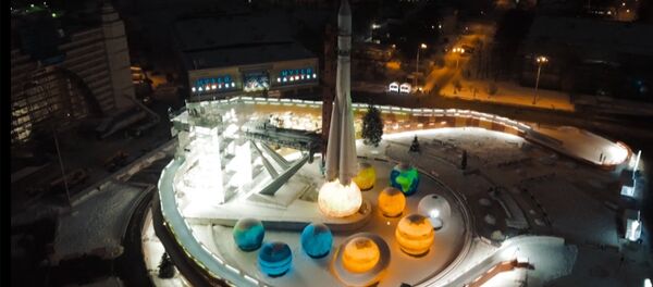 Самую высокую тюбинговую горку в Москве сняли на видео с помощью дрона - Sputnik Молдова