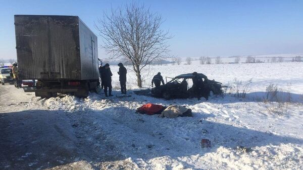 Четыре сотрудника Почты Молдовы погибли в аварии - Sputnik Молдова