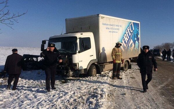 Четыре сотрудника Почты Молдовы погибли в аварии - Sputnik Молдова