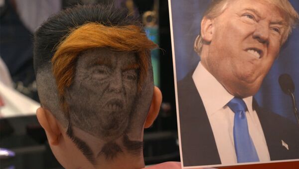 Необычный парикмахер делает клиентам портреты Трампа и Путина на затылках - Sputnik Молдова