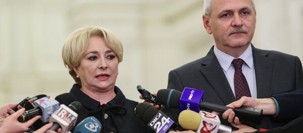 Vasilica-Viorica Dăncilă și Liviu Dragnea - Sputnik Moldova