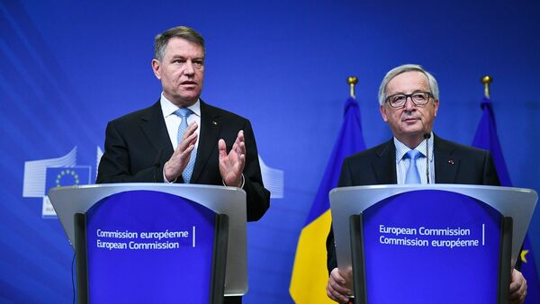 Klaus Iohannes și Jean-Claude Juncker - Sputnik Moldova-România