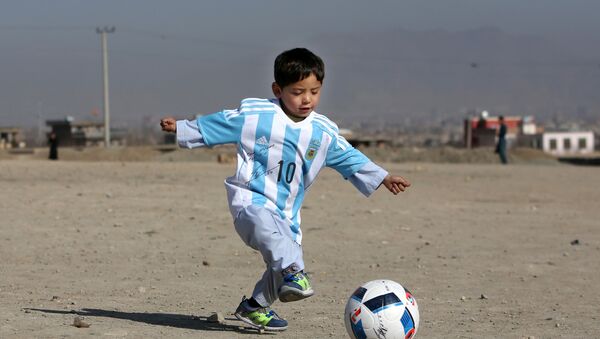 Афганский мальчик Муртаза Ахмади - Sputnik Молдова