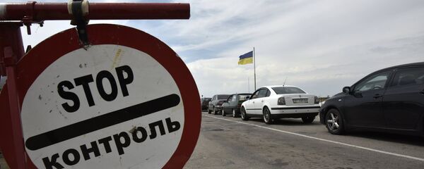 Автомобильный пункт пропуска на украинской границе - Sputnik Молдова