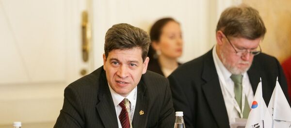 Владимир Колотов - Sputnik Молдова