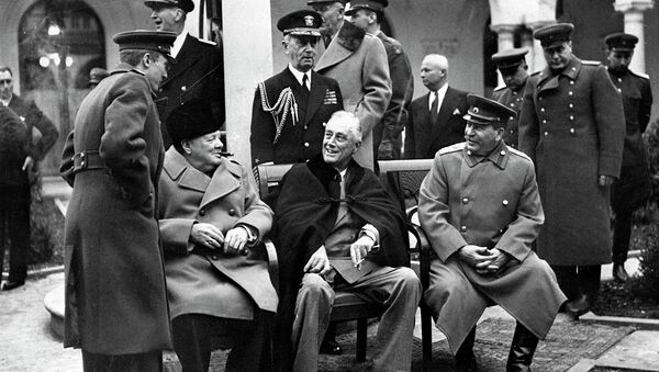 Konferenz von Jalta - ein diplomatisches Treffen der alliierten Staatschefs Franklin D. Roosevelt (USA), Winston Churchill (Vereinigtes Königreich) und Josef Stalin (UdSSR) im auf der Krim gelegenen Badeort Jalta vom 4. bis zum 11. Februar 1945 - Sputnik Молдова