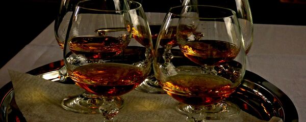 Alcool - Imagine Simbol - Sputnik Moldova