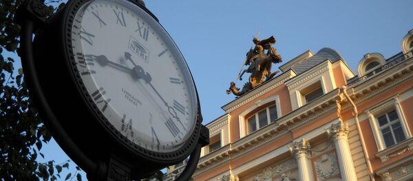 Уличные часы - Sputnik Молдова
