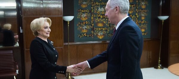 Întâlnirea premierului Viorica Dăncilă cu ambasadorul SUA în România, Hans Klemm - Sputnik Moldova-România