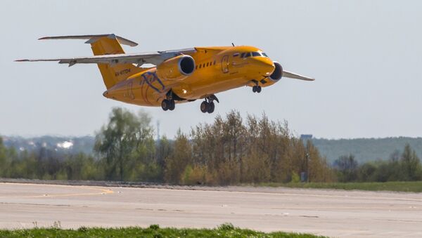 Un An-148 de Saratov Airlines - Sputnik Moldova-România
