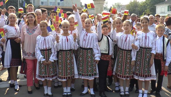 Национальные молдавские костюмы - Sputnik Молдова