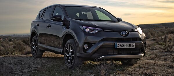 Автомобиль Toyota RAV4 Hybrid 2.5 - Sputnik Молдова