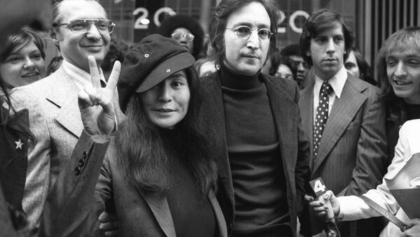 Джон Леннон и Йоко Оно, 1972 год - Sputnik Молдова