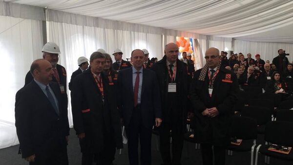 Ambasadorul Ruse Valery Kuzmin la inaugurarea coplexului din Slatina - Sputnik Moldova-România