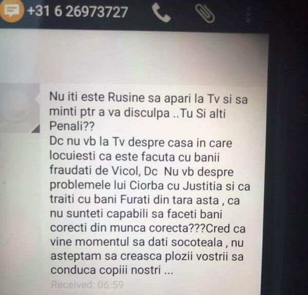 Postare/foto a mesajului SMS primit de Laura Vicol Postare/foto a mesajului SMS primit de Laura Vicol - Sputnik Moldova-România
