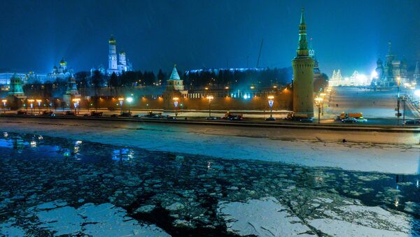 View of the Moscow Kremlin from the Bolshoy Moskvoretsky bridge. - Sputnik Moldova-România