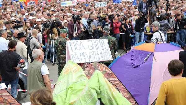 Протесты в Кишиневе 13 сентября на площади Великого национального собрания - Sputnik Молдова