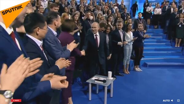 Live: Путин встречается с представителями СМИ на медиафоруме в Калининграде - Sputnik Молдова