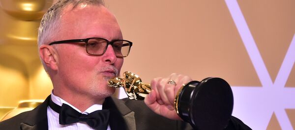 Самый лучший монтаж - Оскар у Ли Смит Самый лучший монтаж - Оскар у Ли Смит - Sputnik Молдова