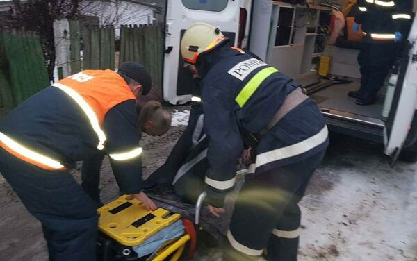 Salvatorii din orașul Strășeni au intervenit după ce o femeie a căzut într-o fântână - Sputnik Moldova