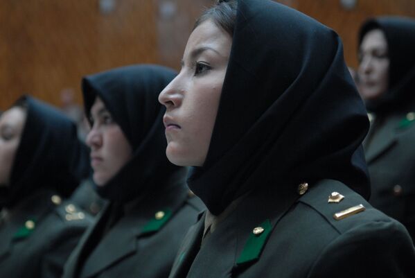 Выпуск женщин-военнослужащих в Афганистане - Sputnik Молдова